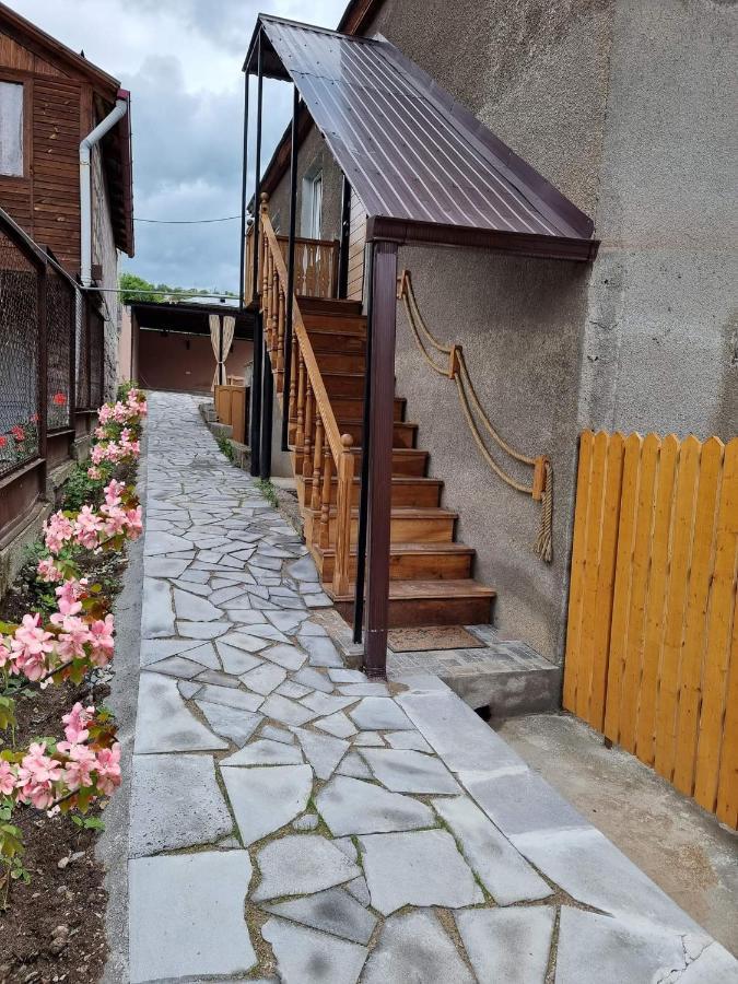 Fazenda Guest House Dilijan Esterno foto
